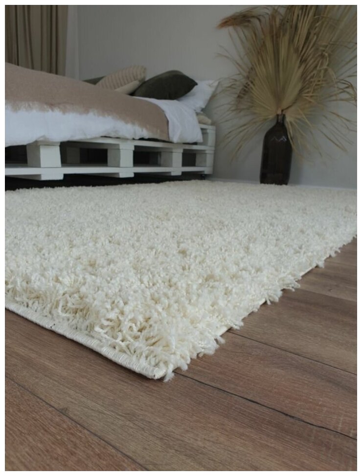 Ковер с высоким ворсом Carpet World "Shaggy",полипропилен, микрофибра, белый 1.20x2.50м - фотография № 1