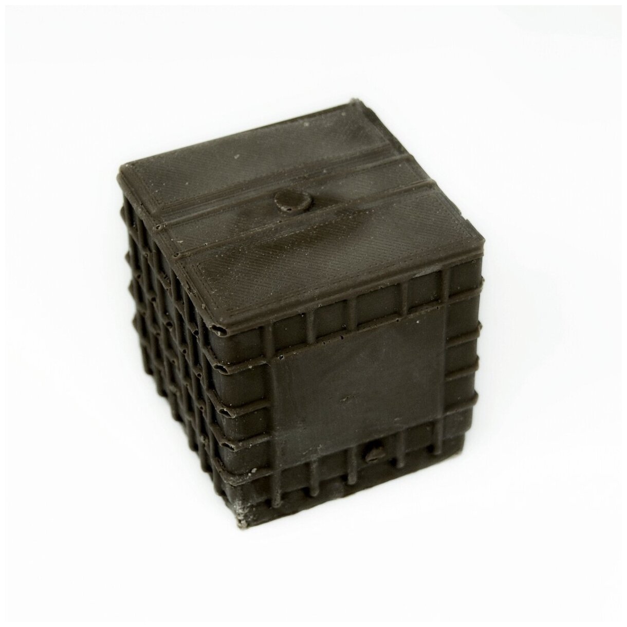 Подарочная шоколадная фигура Frade/Фраде - Еврокуб (вес-388г) (темный)