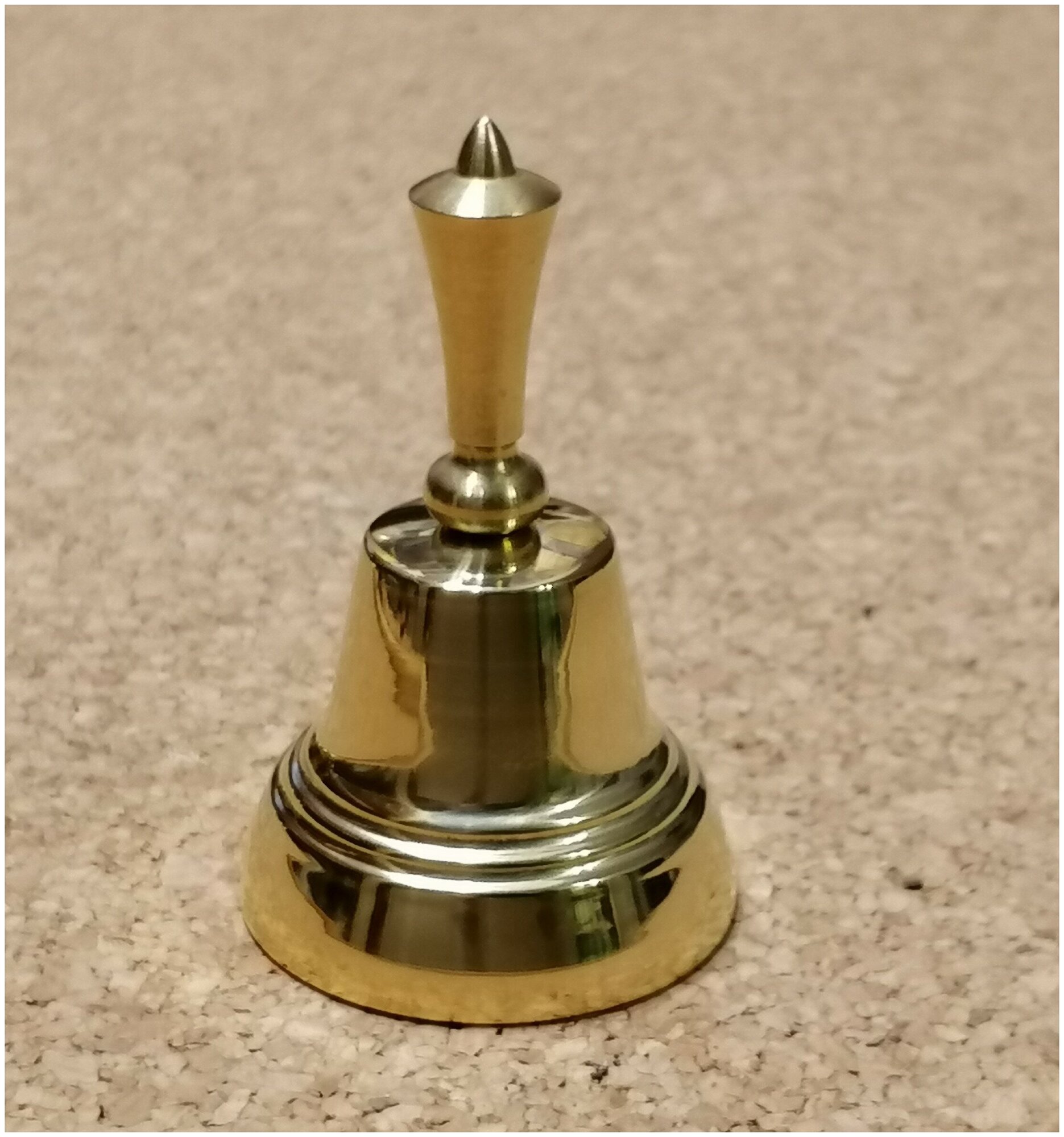 Валдайский Колокольчик  4 латунный с короткой ручкой