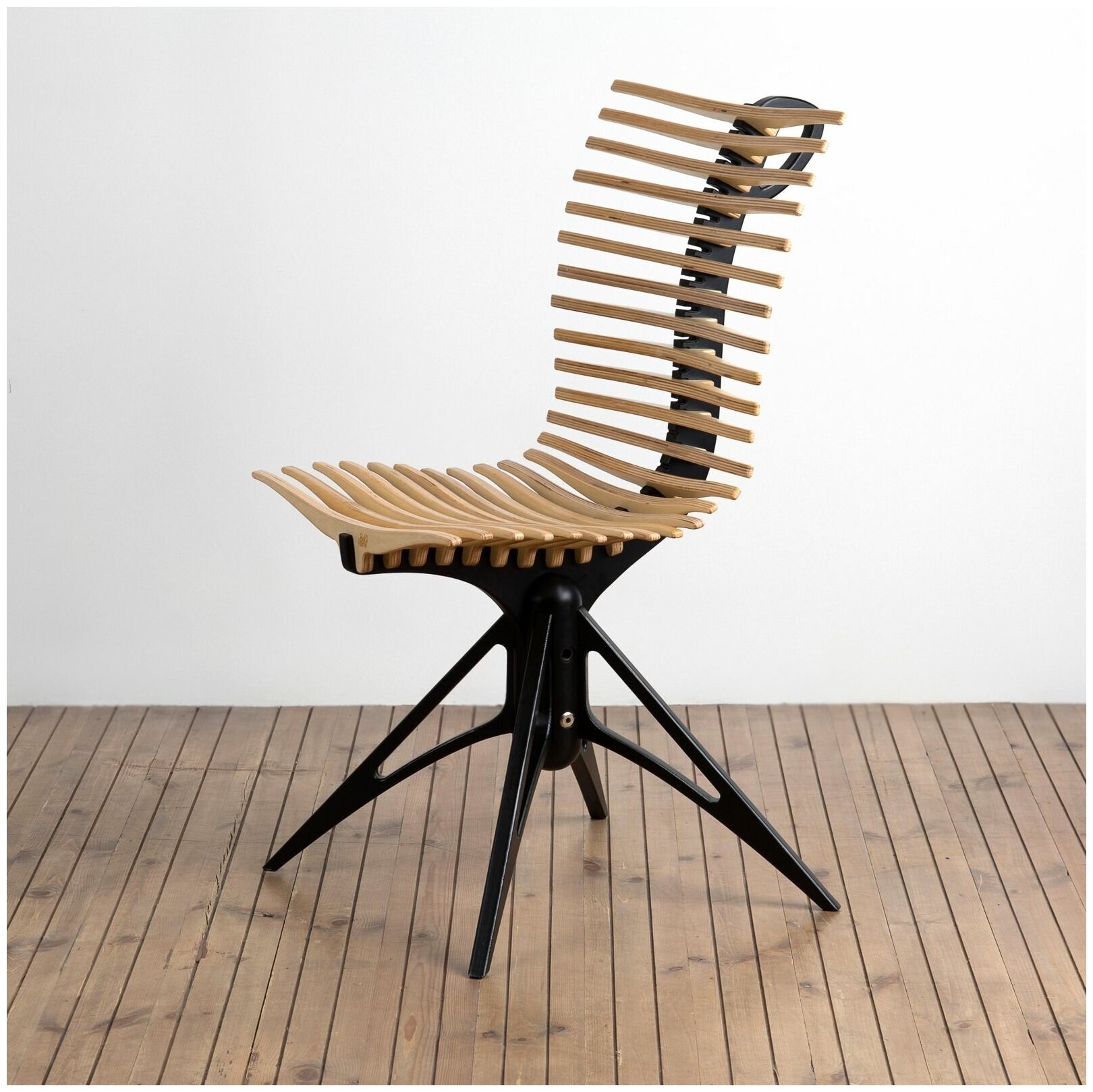 Стул Skeleton Chair Natural/Black