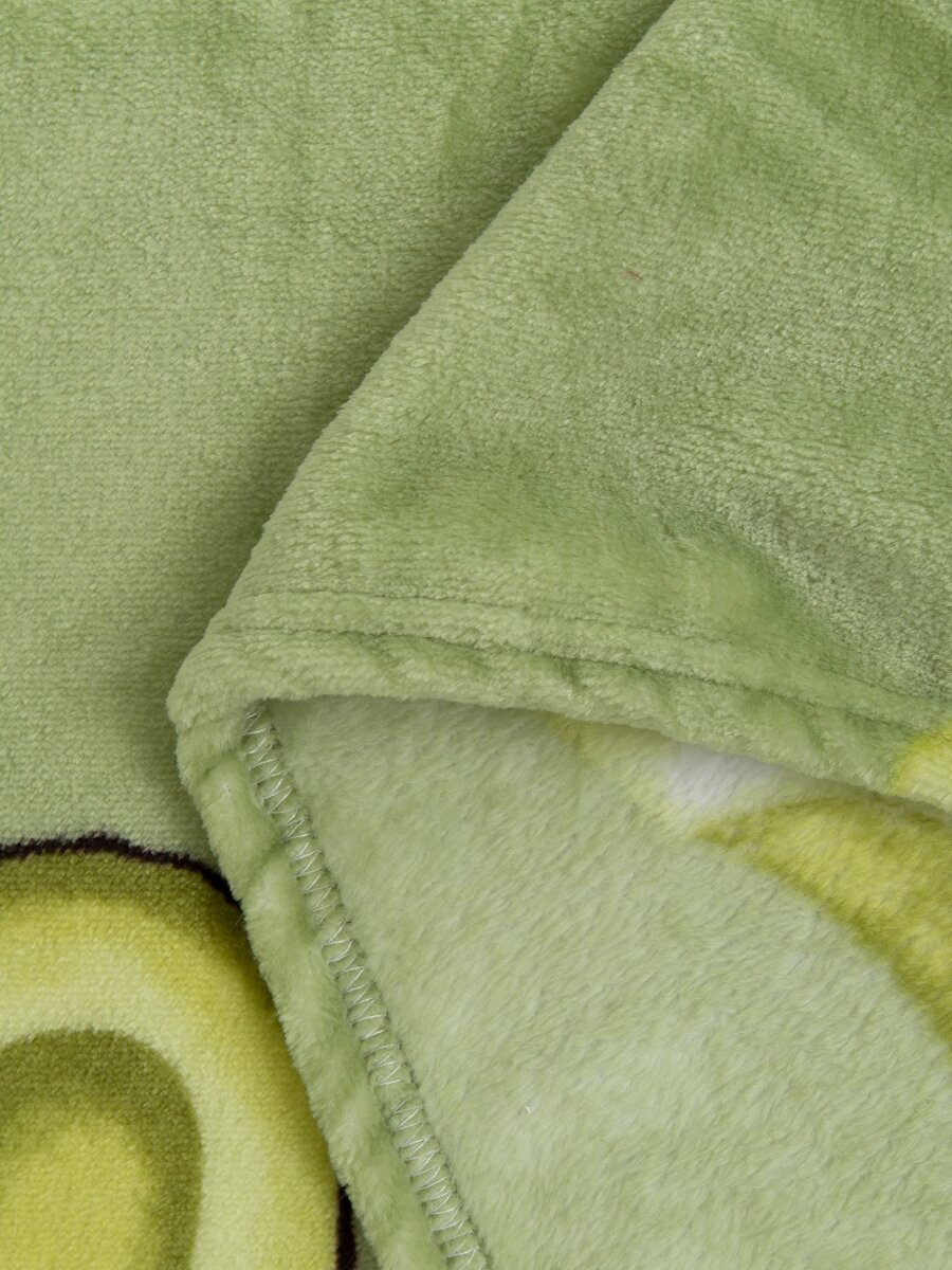 Плед TexRepublic Absolute 140х200 см, 1,5 спальный, фланелевый, покрывало на диван, теплый, мягкий, зеленый с принтом авокадо - фотография № 3