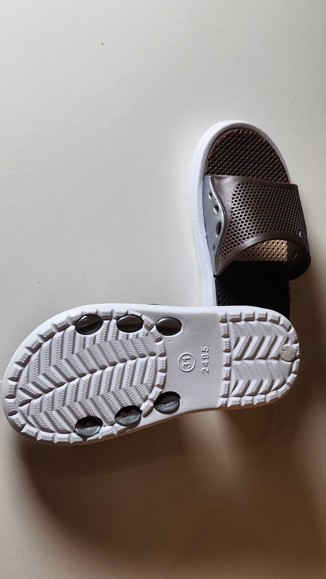 Шлёпанцы размер 31 коричневый