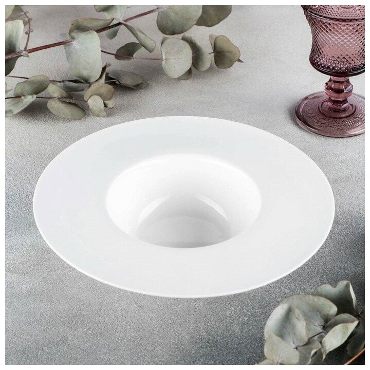 Тарелка фарфоровая для пасты Wilmax, 400 мл, d=22,5 см, цвет белый