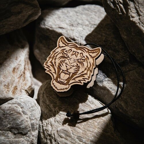 Подвеска автомобильная Тигр дерево войлок 399₽