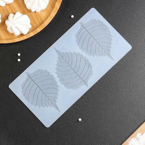 Форма для шоколада Тополиный лист силикон 3 ячейки 231103 см цвет белый 476₽