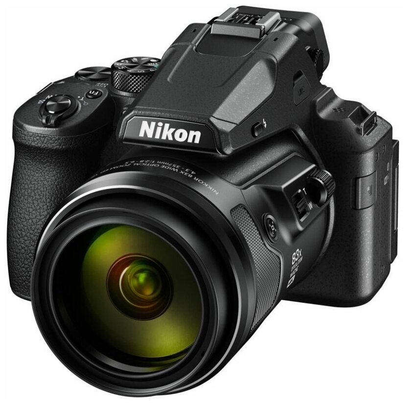 Компактный фотоаппарат Nikon Coolpix P950