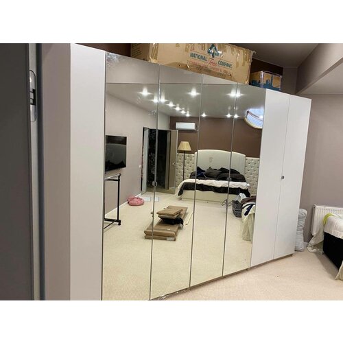 Зеркальная дверь Викедаль совместима со шкафами пакс / 50х229 см / Белый матовый цвет / Белые планки / Без петель / Без ручек / 1 шт.