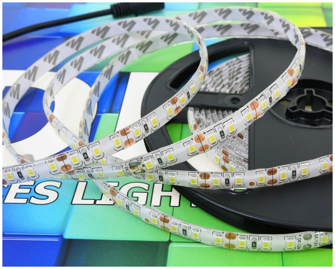 Комплект влагозащищенной светодиодной лентой SMD 2835 (60 LED IP65 Белая 6500K) с блоком питания - фотография № 2
