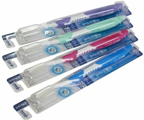 O-Zone Зубная щетка Half Slim ToothBrush классическая Бирюзовый 1 шт