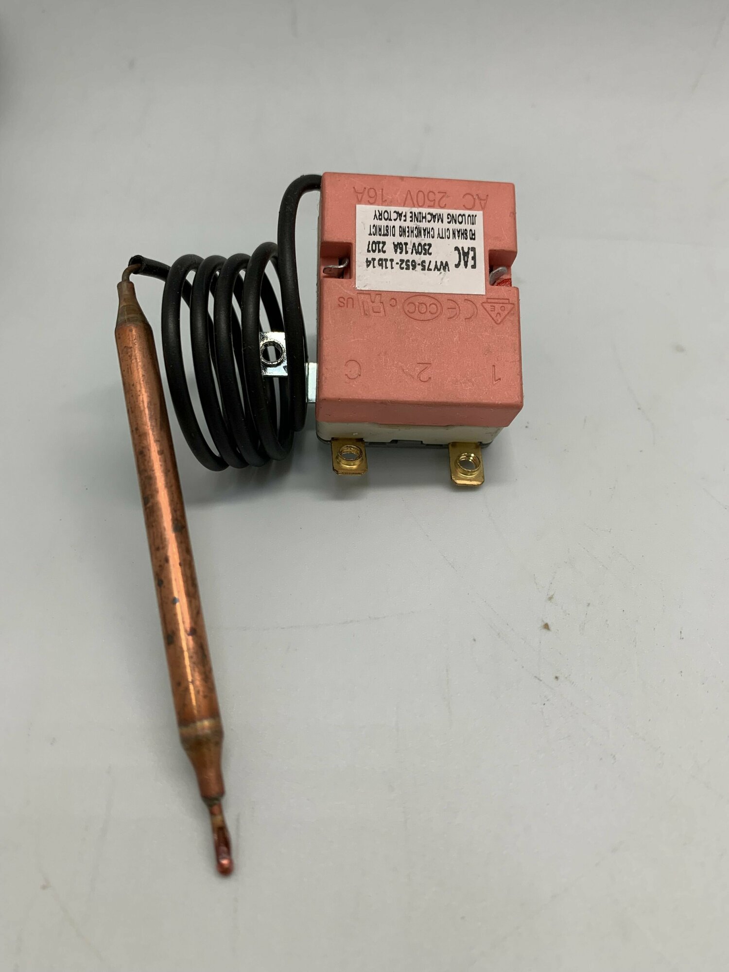 Термостат водонагревателя WY75-A14 77C клемм 2-M4