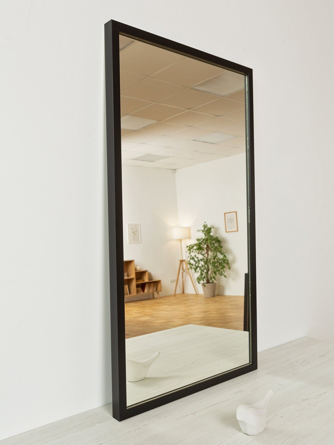 Зеркало настенное 40х60, в черной раме - фотография № 2