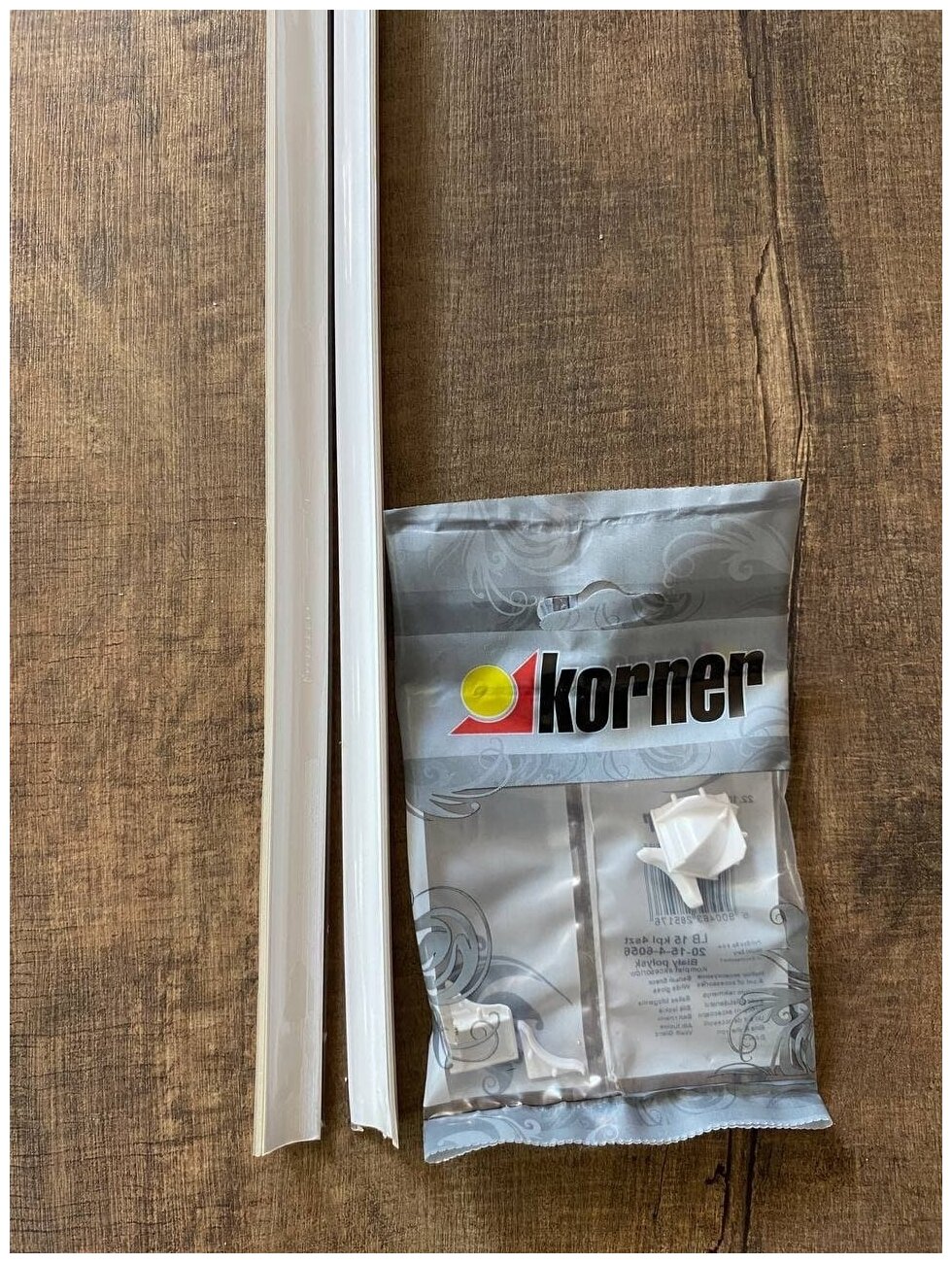 Плинтус для столешницы Korner LB15 мини, 6056 Белый глянец , 1м с комплектом заглушек - фотография № 3