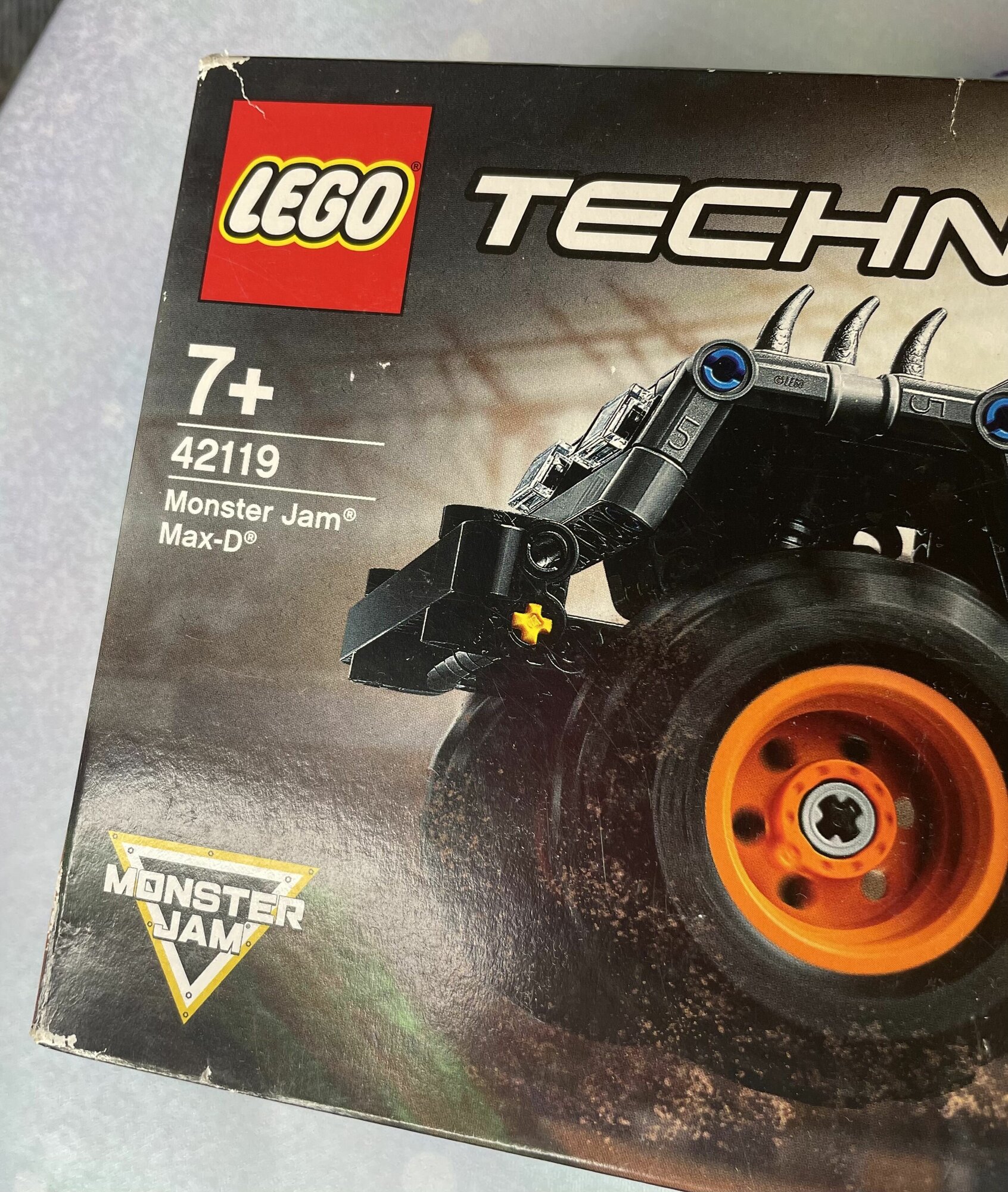 Конструктор LEGO Technic 42119 Monster Jam Max-D - фото №14