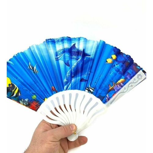 Складной веер с пластиковым основанием и рисунком 