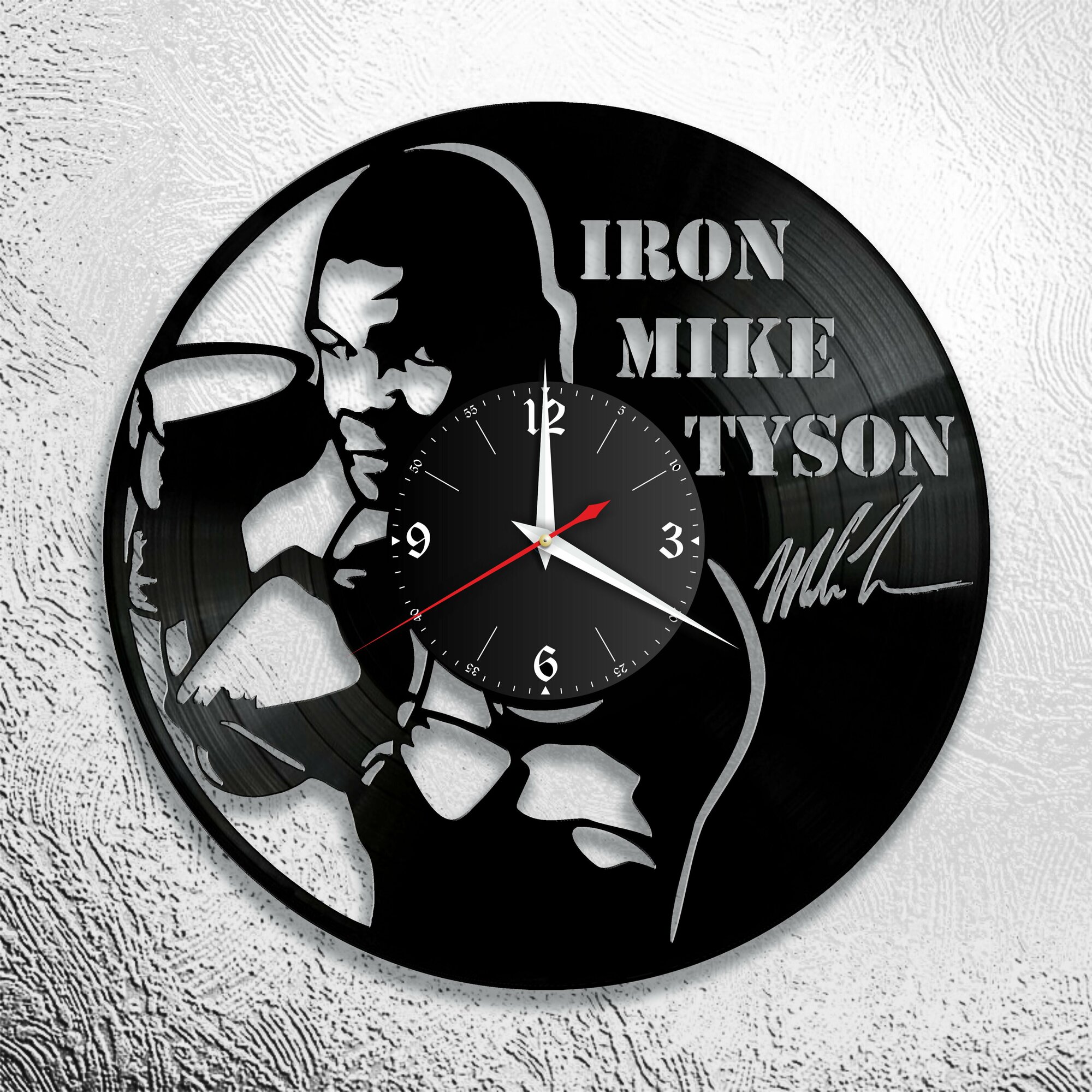 Настенные часы из виниловой пластинки с изображением Майка Тайсона/Mike Tyson