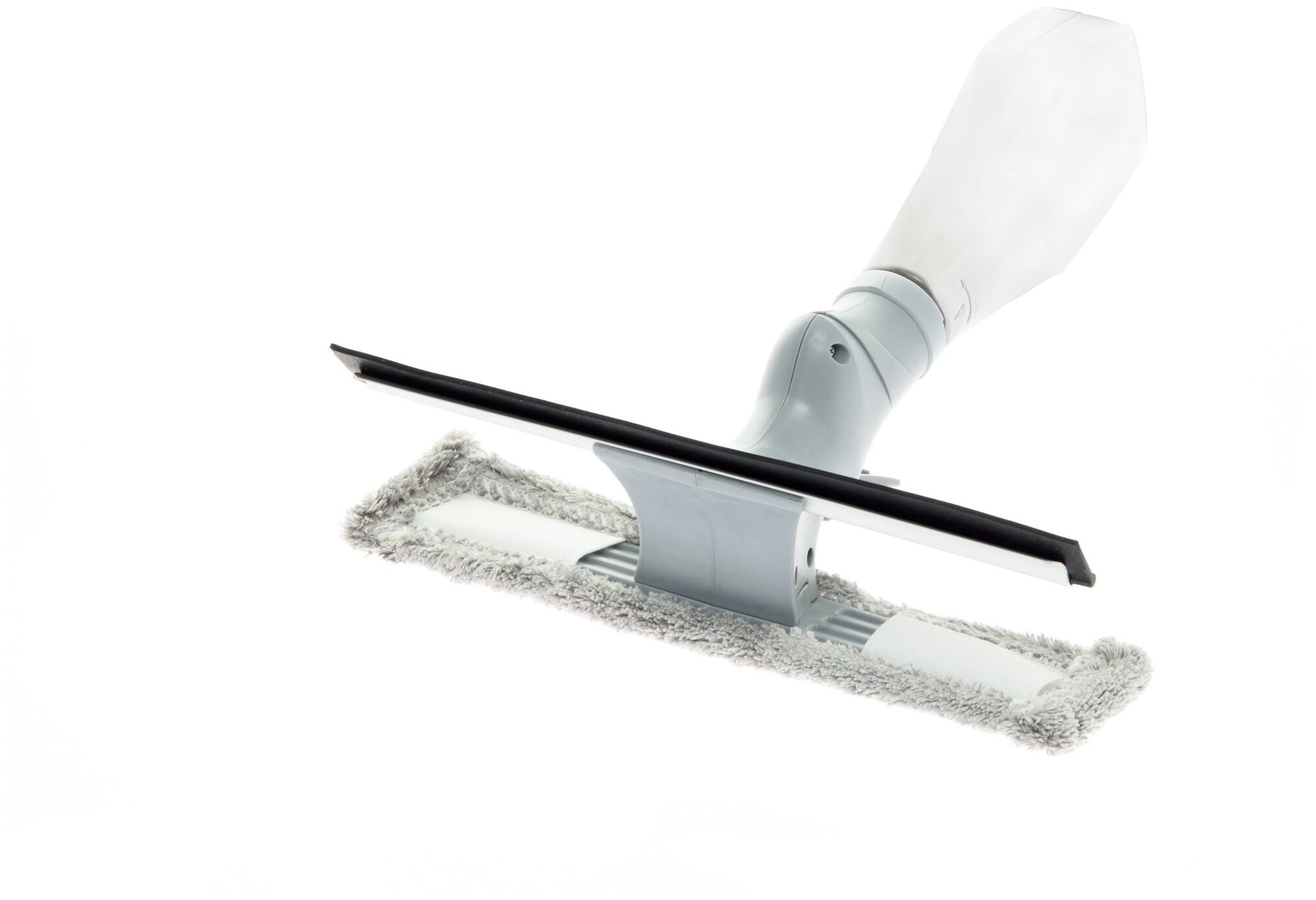 Стеклоочиститель с распылителем 200 мл. и водосгоном Saima