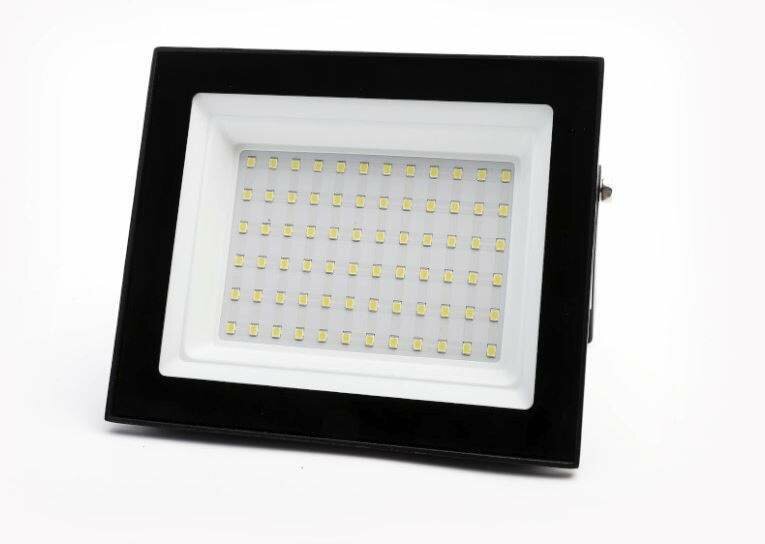 фото Ultraflash прожектор светодиодн. LFL-7002 C02 70W(4500lm) 6500K 6K черный 160x134x28 (в пленке б/уп) IP65 (арт. 866382)