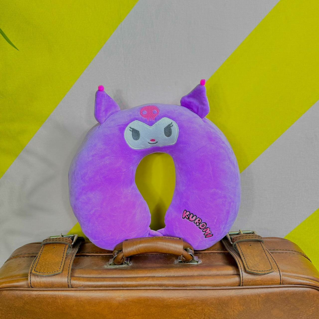 фото Подушка Микки Маус для путешествий на шею, в самолет или автомобиль