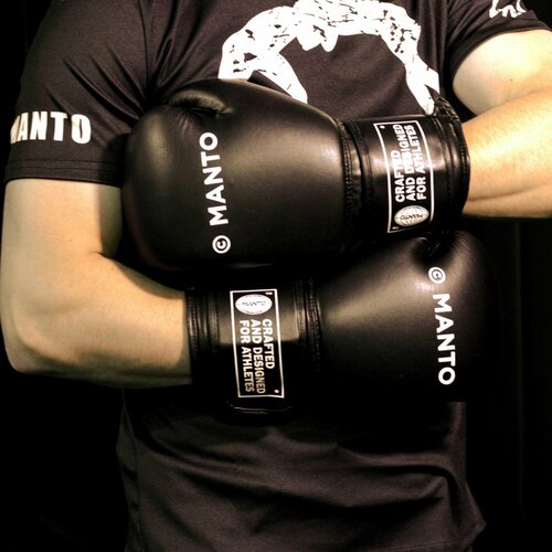 Боксерские перчатки MANTO 12 oz 3490₽