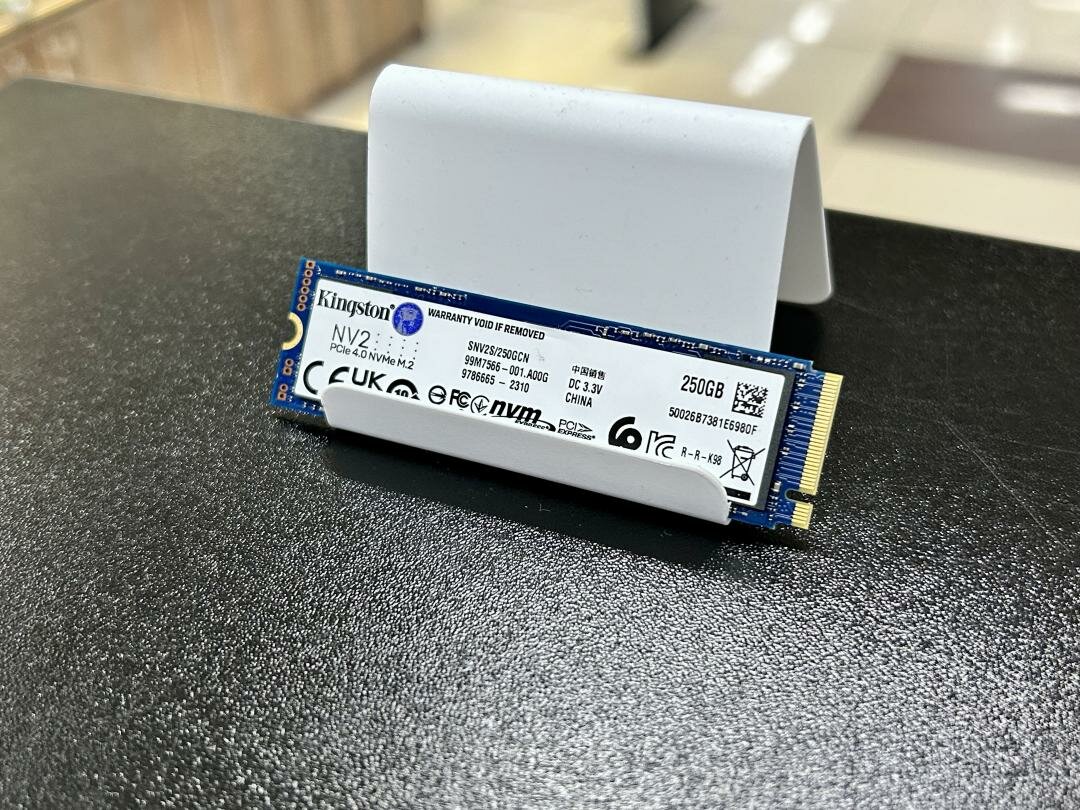Kingston 250 Гб (M.2 NVMe, PCI-E 4.0 x4)