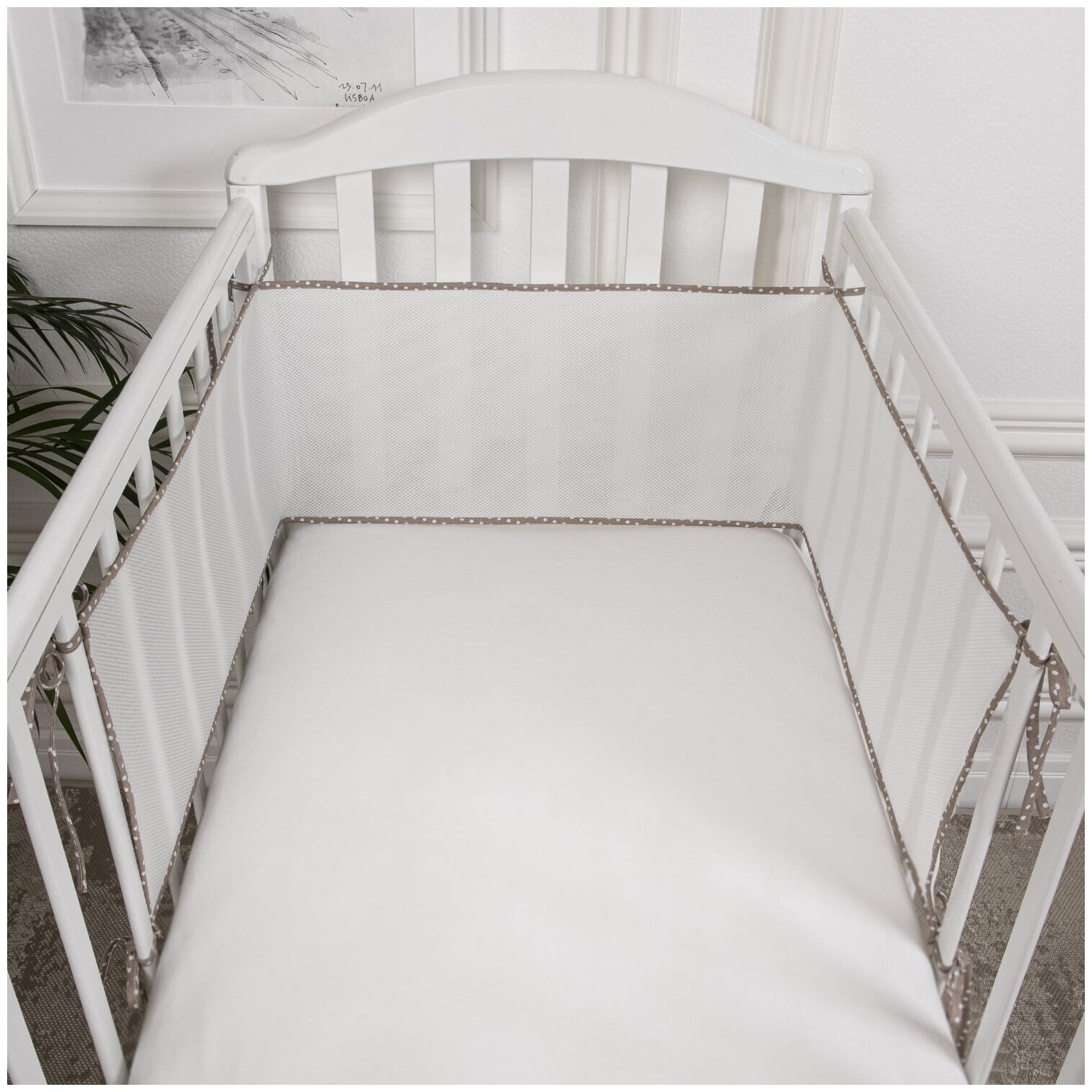 Бортики в кроватку для новорожденных 31х180 сетка, дышащие. Универсальные. На круглую, овальную кроватку. бежевые Baby Nice