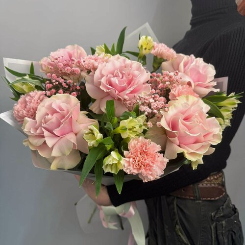 Изображение товара Букет / Роза, Альстромерия, Гвоздика, цвет розовый, светло - желтый, зеленый, 15 шт