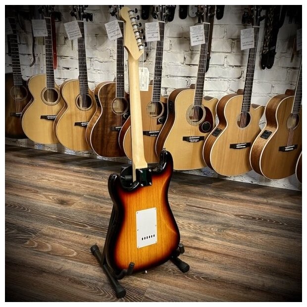 HEG320SB Электрогитара, Stratocaster, санбёрст, 6 струн, Homage — фото 1