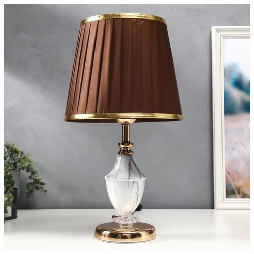 фото Лампа настольная 16141/1 e27 40вт бело-золотой 25х25х44 см risalux 5147895 .