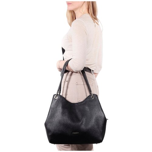 фото Стильная сумка женская на плечо fiato из натуральной кожи три отдела