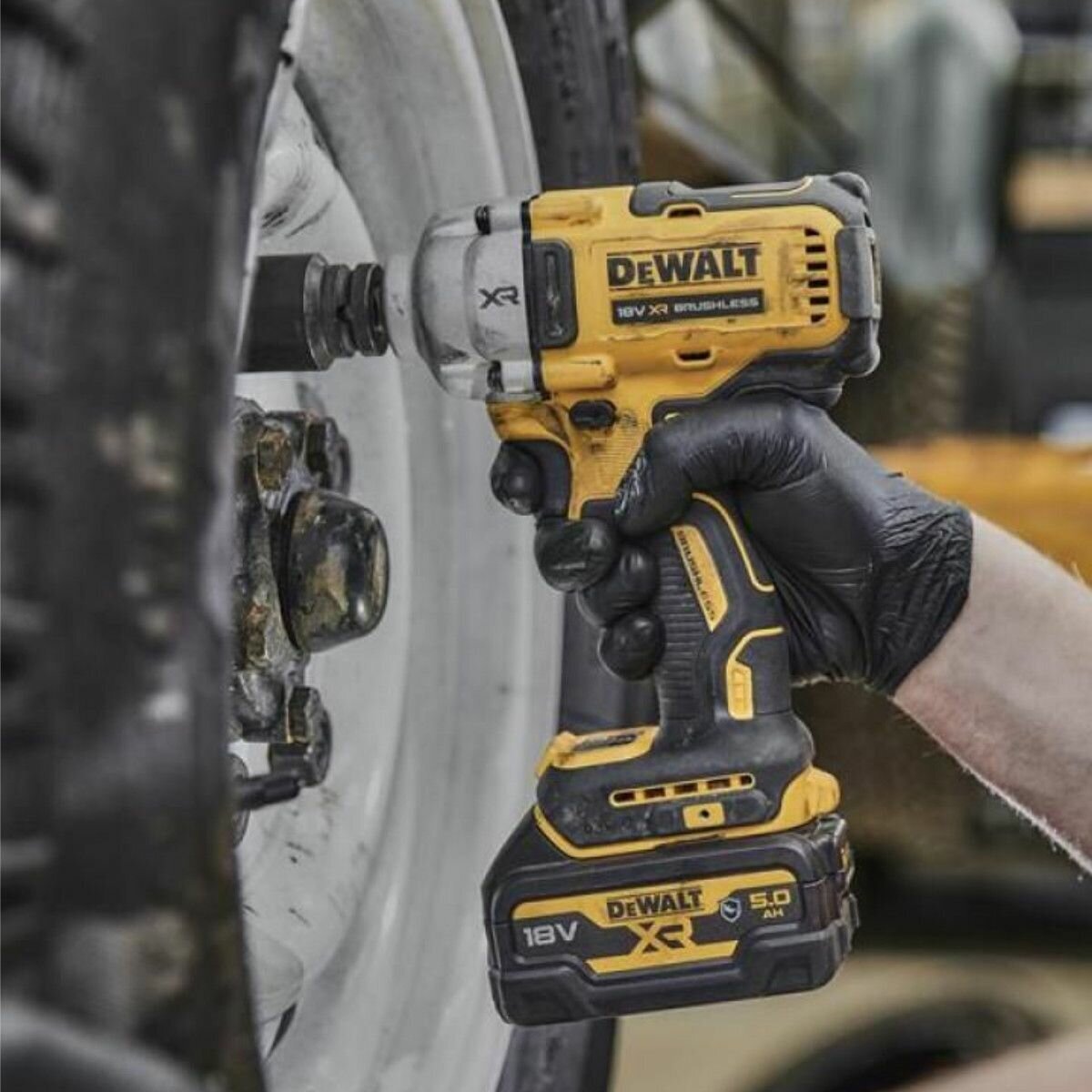 Аккумуляторный ударный гайковерт DEWALT SOLO в кейсе TSTAK, 18.0 В, 812 Нм, без АКБ и З/У, - фото №7