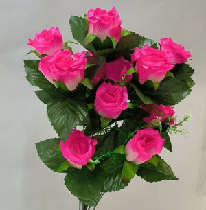 Роза искусственная. Высота 62см. На 1 стебле 18 бутонов диаметром 8 см. Цвет бело-розовый.