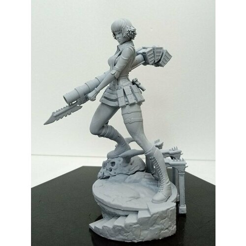 Фигурка леди под покраску