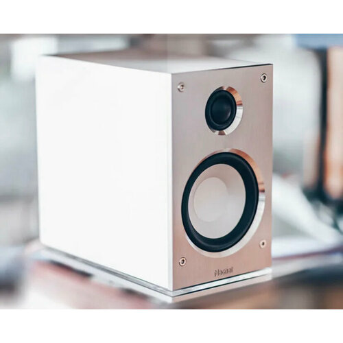 Полочная акустика MAGNAT Quantum Edelstein white витринный образец 6790000₽