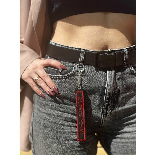 Брелок, красный, черный