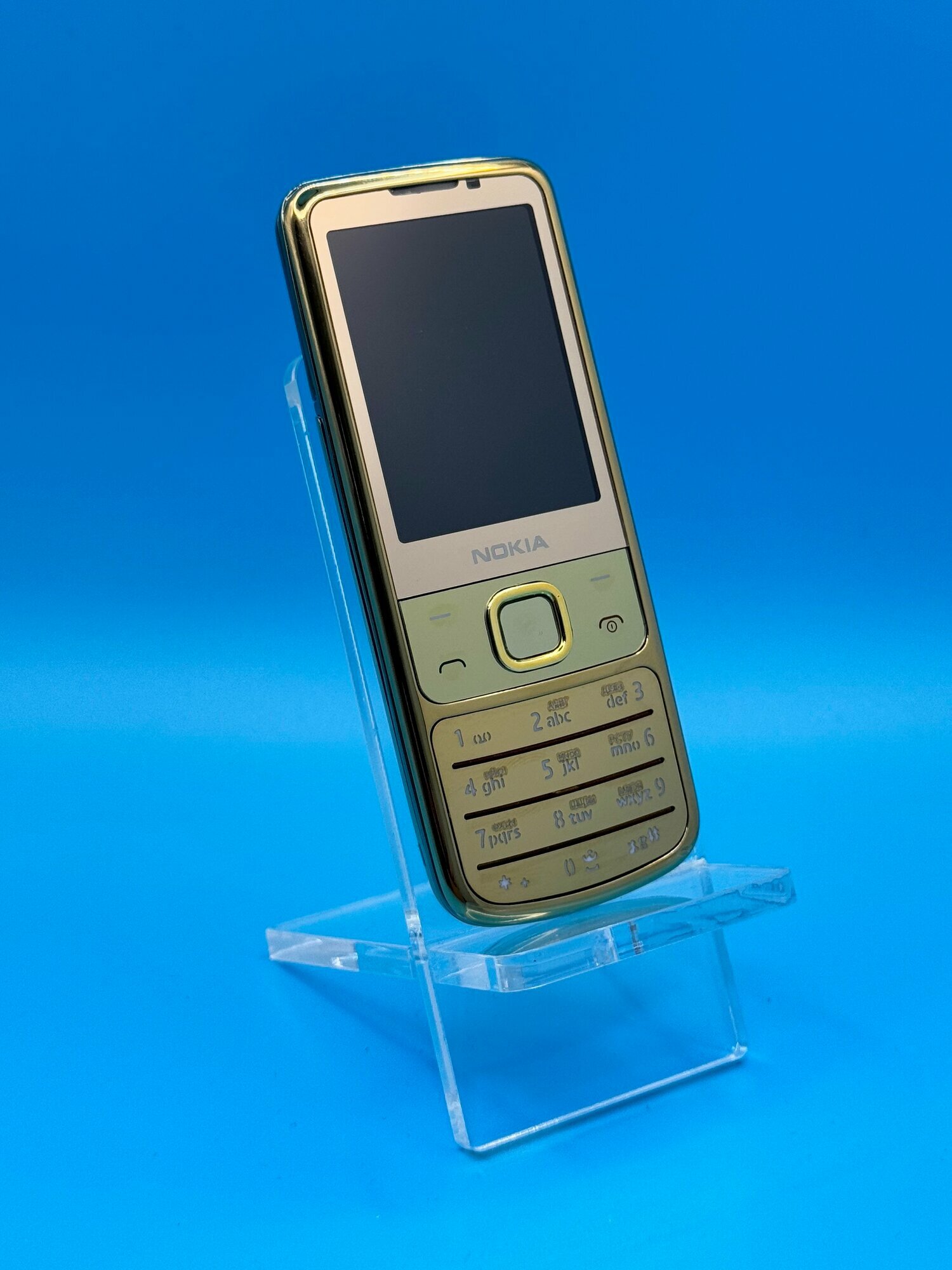 Мобильный телефон Nokia 6700 Classic