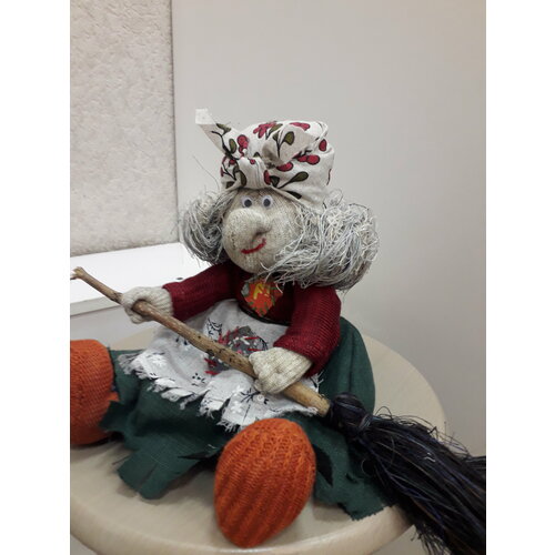 Сувенир - оберег Баба Яга из вологодского льна ручной работы