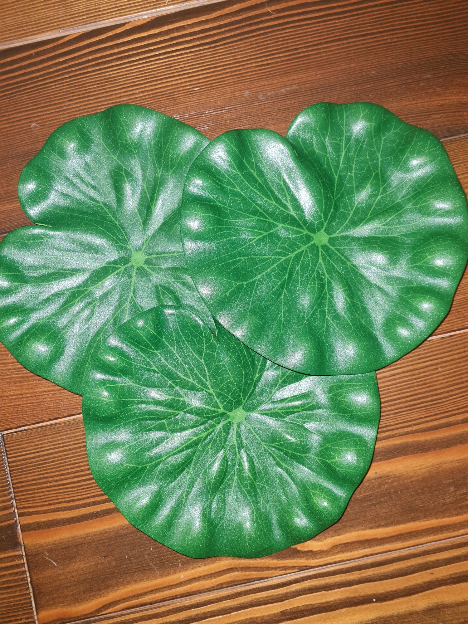 фото Садовый декор, украшение садовое , листья лотоса-3 шт