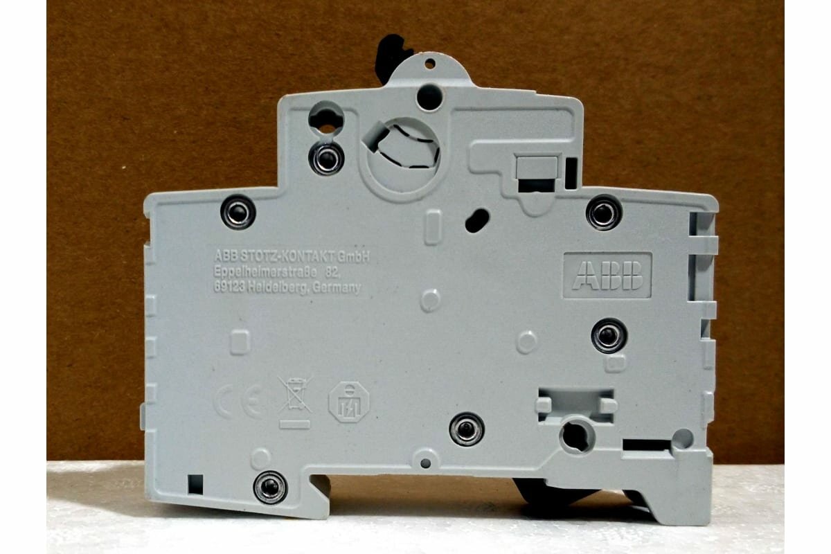 фото Автоматический выключатель ABB 1P 6А 6кА тип C