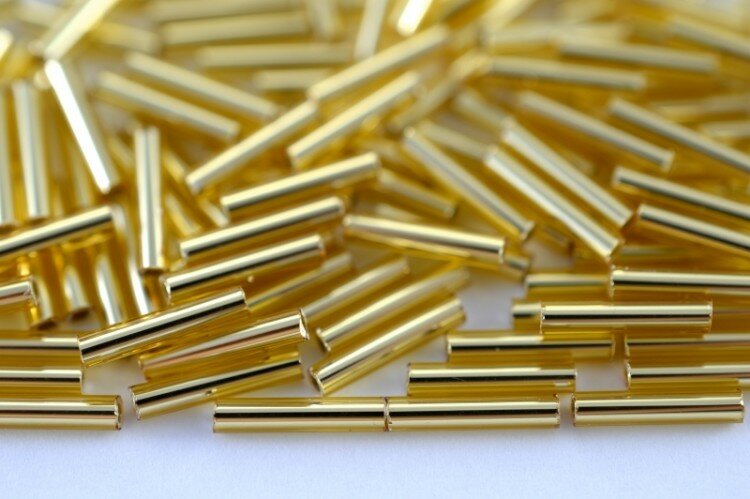 Бисер японский TOHO Bugle стеклярус 9мм #0022B топаз, серебряная линия внутри, 5 грамм