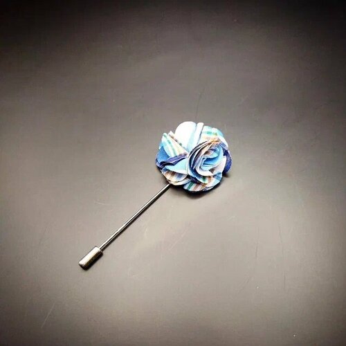 Брошь Innuendo, белый, синий