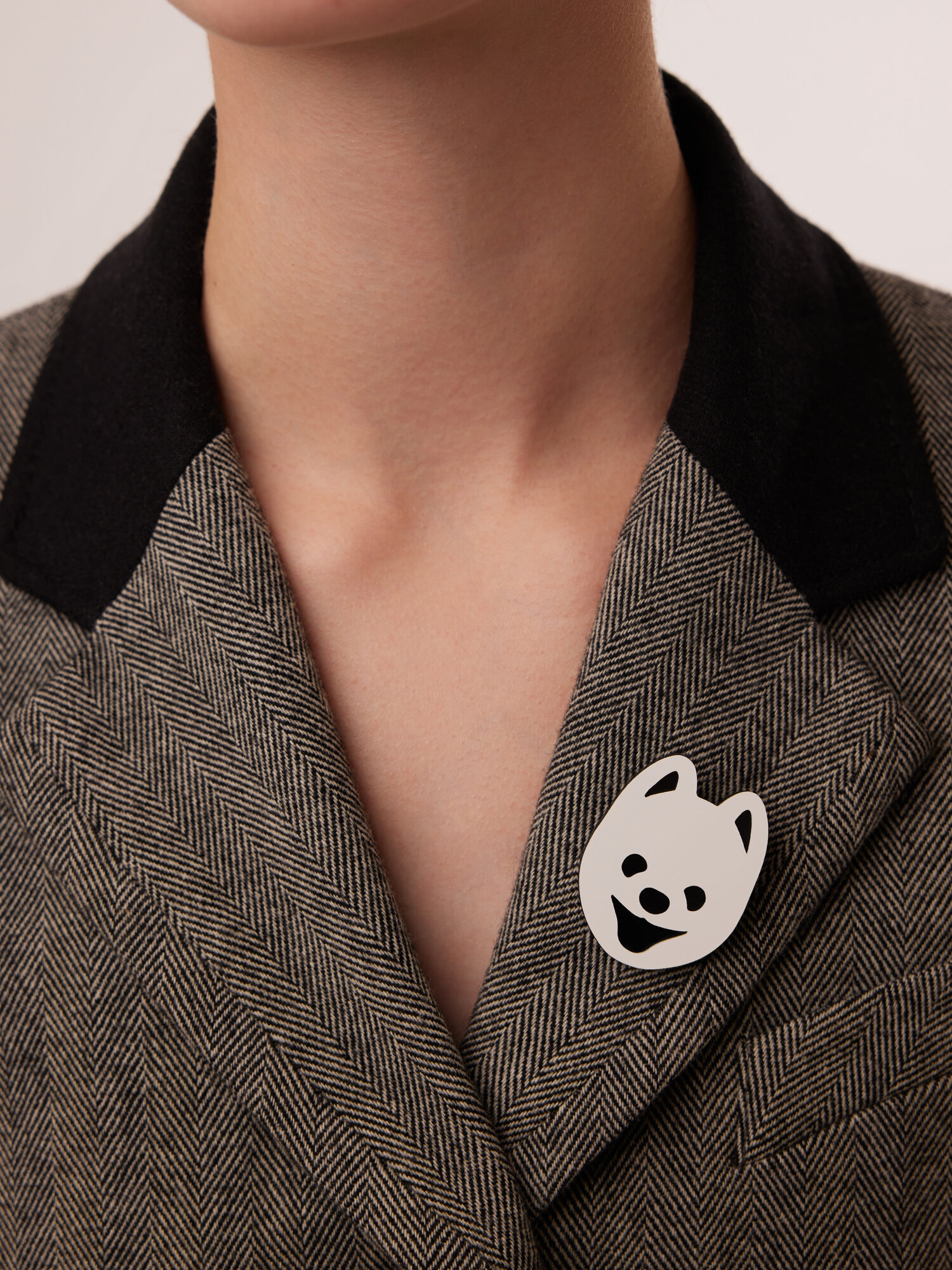 Брошь MONOLAMA, белый — фото 1