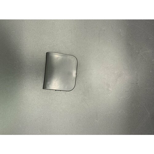 11367 Заглушка буксировочного крюка Новое 2529₽