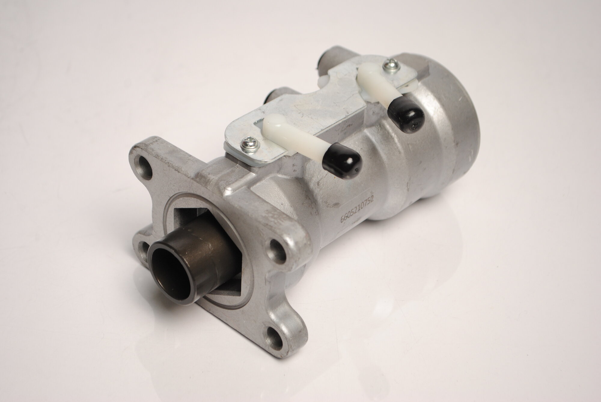 Главный тормозной цилиндр 8972243740 Powertec ISUZU