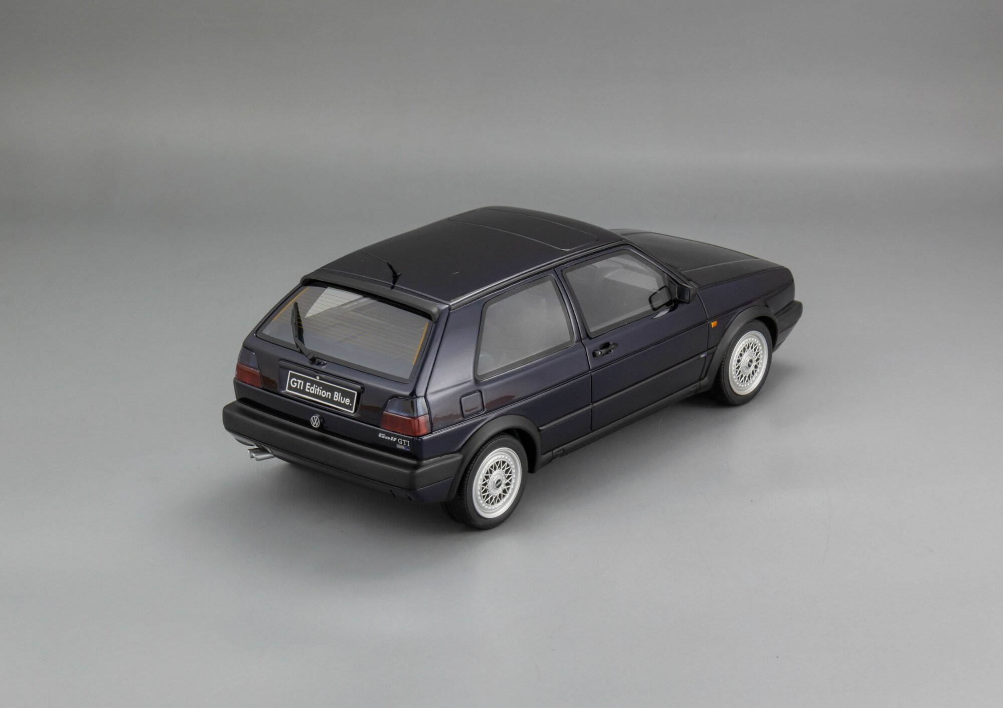 Масштабная модель Volkswagen Golf MK2 GTi Edition — фото 1