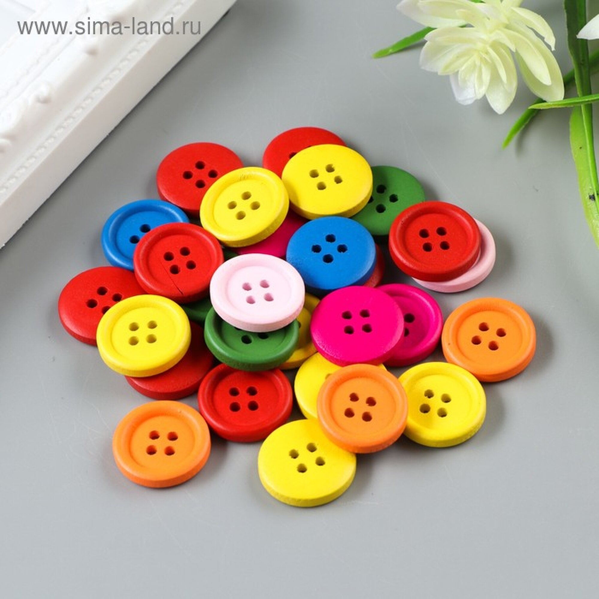 Набор пуговиц декоративных дерево "Яркие круглые" (набор 30 шт) 18х18 см