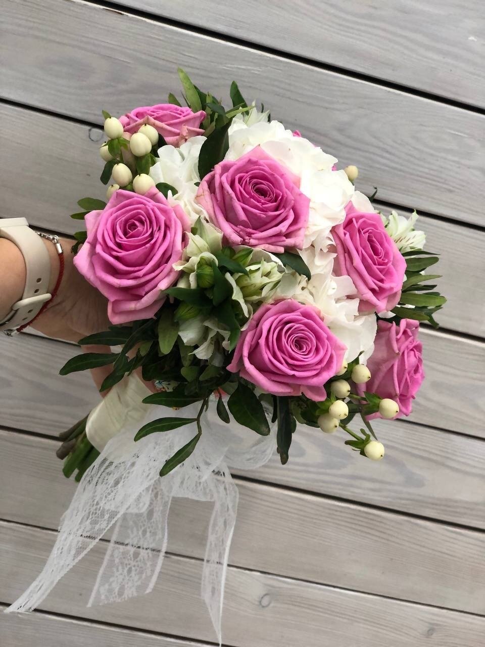 Букет невесты из розовых роз «Невеста» - S (до 30 см)