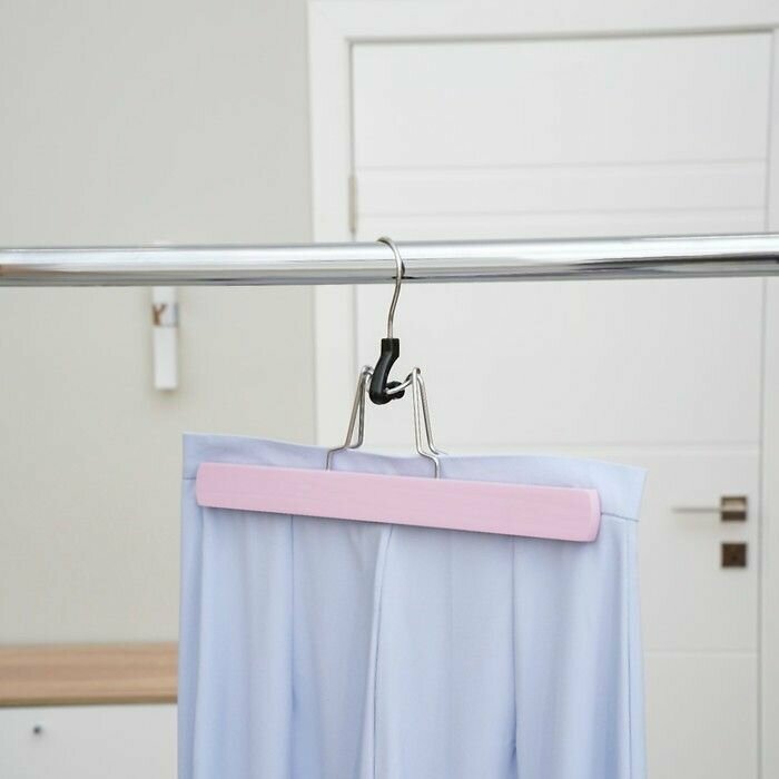 Вешалка деревянная для брюк и юбок "Тэри", 2 шт, 30х17х2,4 см, цвет розовый - фотография № 6