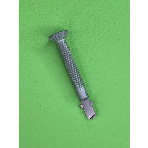 Болт винт 8x70 cамонарезной крепления фанерной плиты пола пприцепа SCHMITZ 372₽