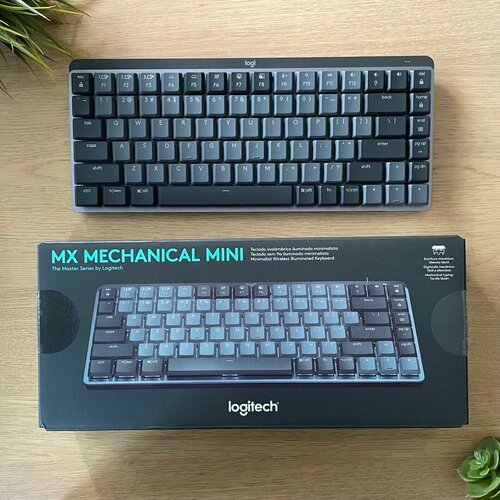 Беспроводная клавиатура Logitech MX mini Mechanical Tactile графитовый английскаярусская 1599000₽