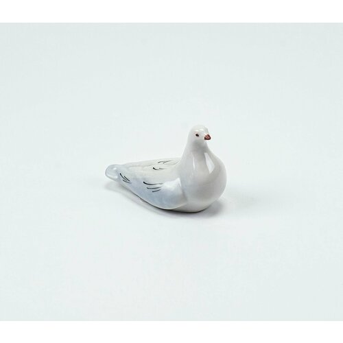 Фарфоровый сувенир Голубка ручная роспись 870₽